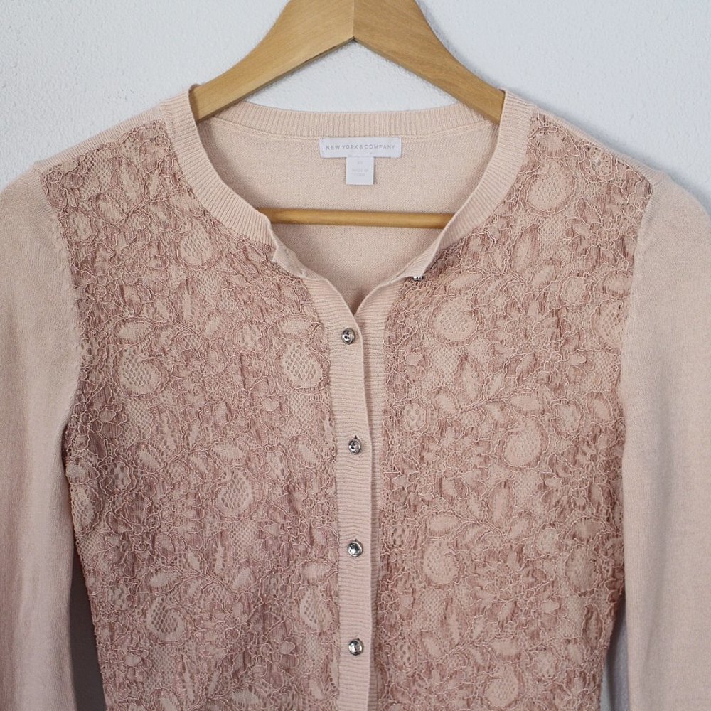 3/$10 - Blush Pink NY & Co Cardigan - XS - Picture 2 of 6